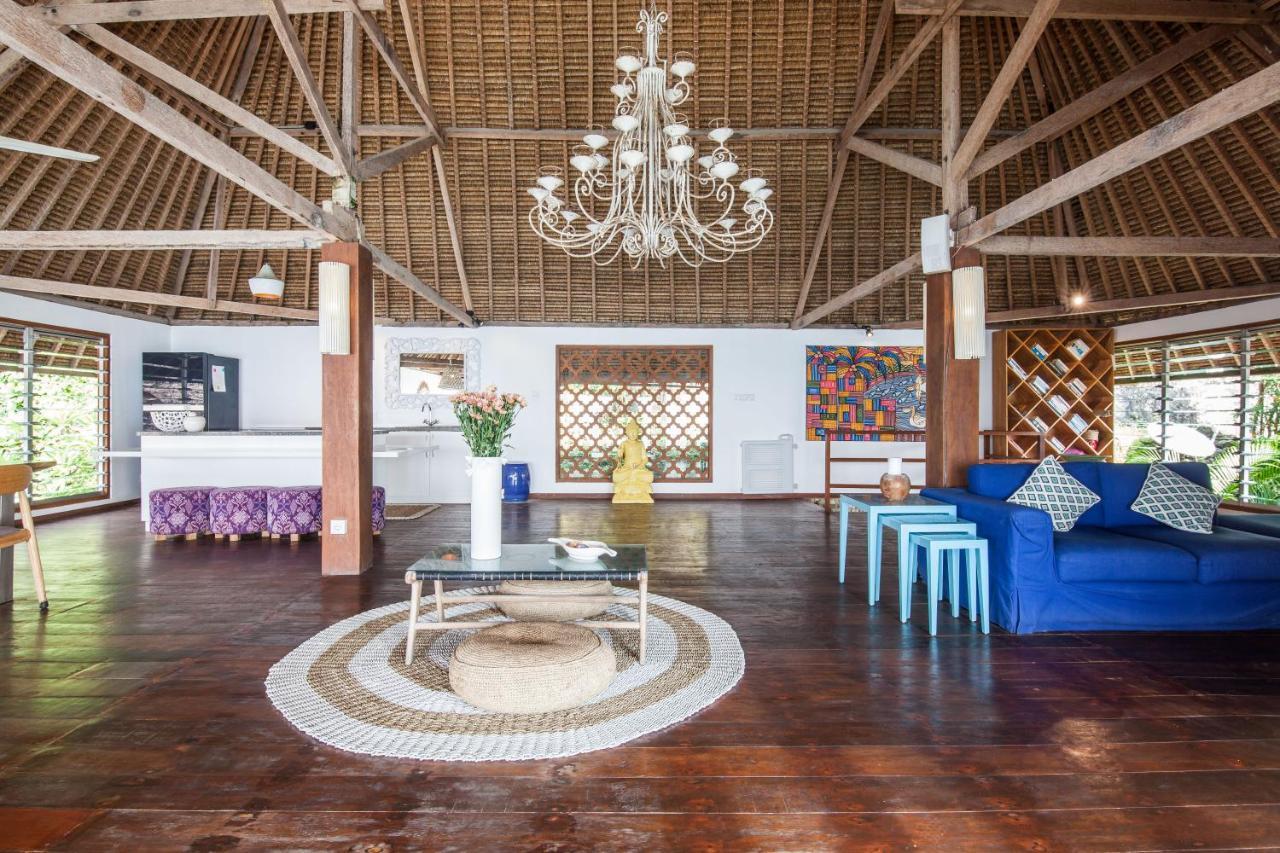 Villa Gmb Beach House Улувату Екстер'єр фото