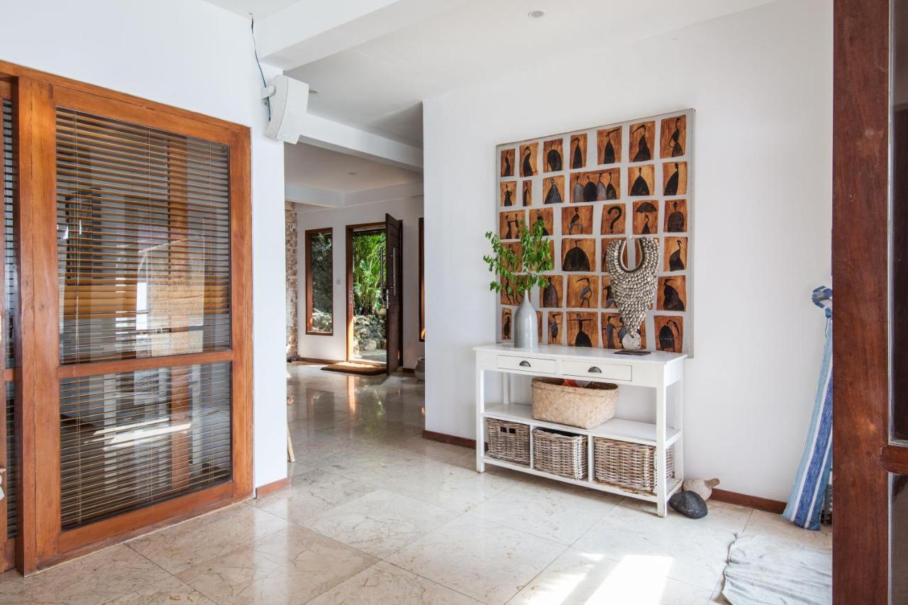 Villa Gmb Beach House Улувату Екстер'єр фото